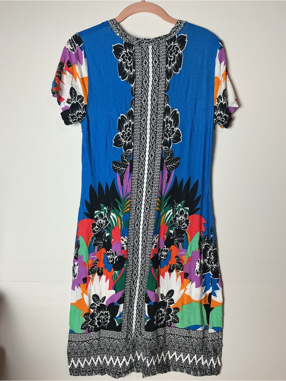 Spenser Jeremy Geometric Panel Dress with Blue Accent - Picture 2 of 4